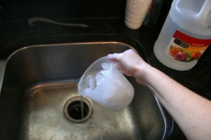 vinegar icecubes drain