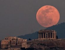 2020’s Largest Super Moon will appear on April 7, and it will be Legendary.